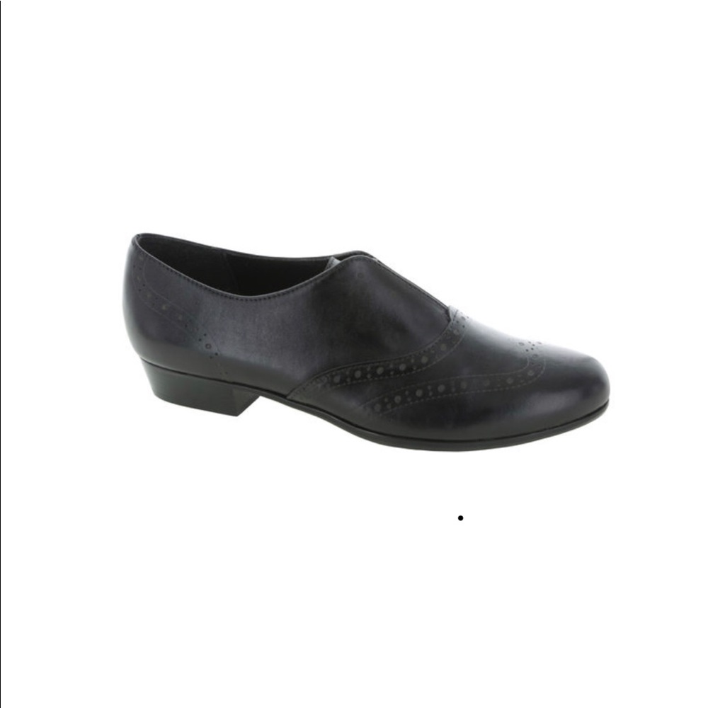 NWOT Munro Yale Oxford Shoes